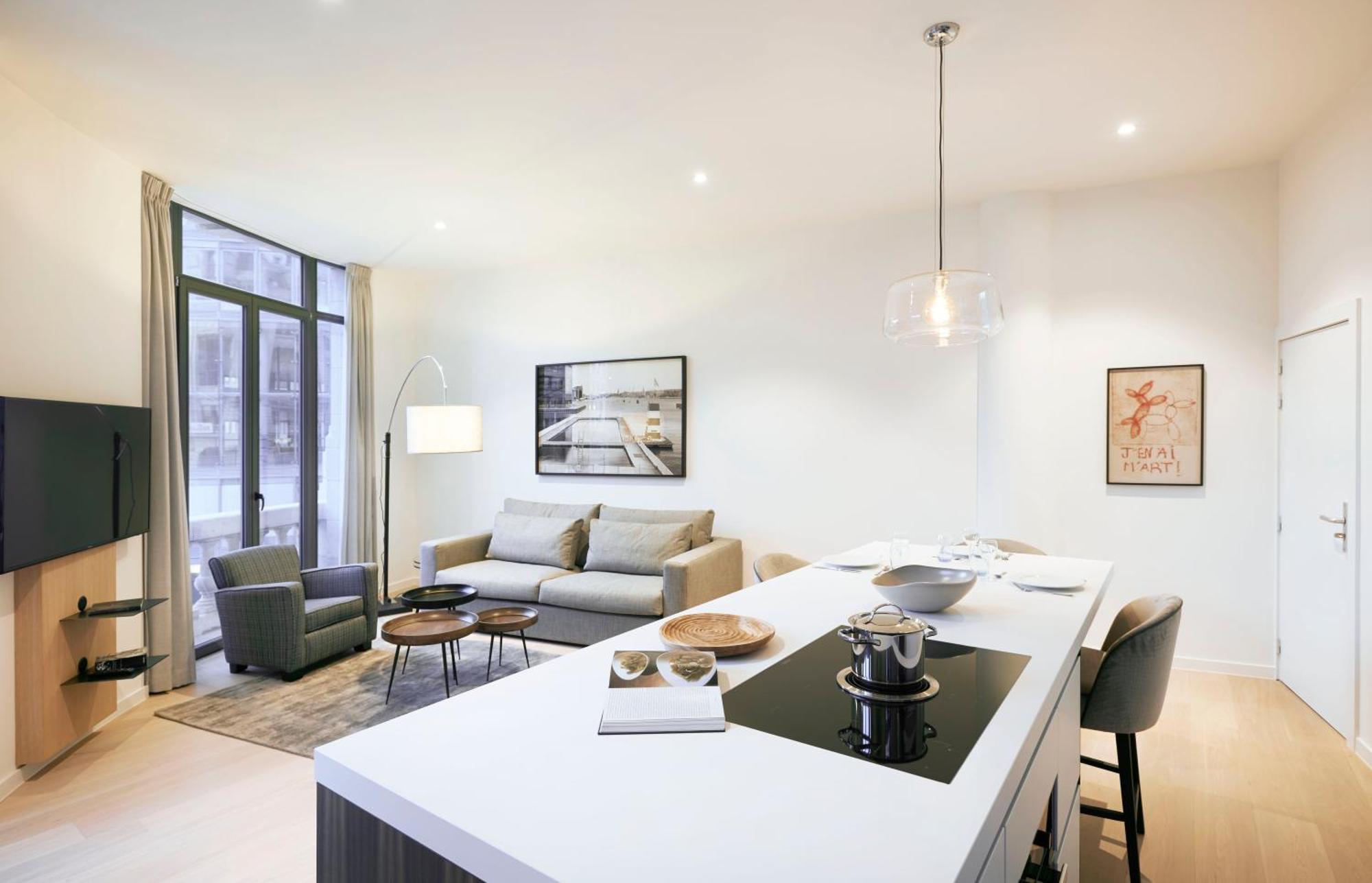 Modern Central 1Br Suite - 90 Sqm Bruxelas Exterior foto